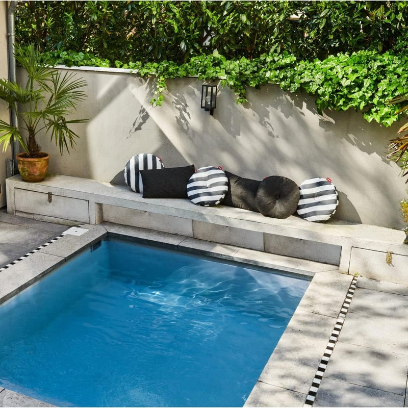 Fatboy وسادة فاتبوي الدائرية – رعد | وسادة داخلية وخارجية | مقاومة للماء والبقع والأشعة فوق البنفسجية | 100% بوليستر | وسادة متينة وأنيقة لتزيين الفناء والحديقة والمنزل - Image 2